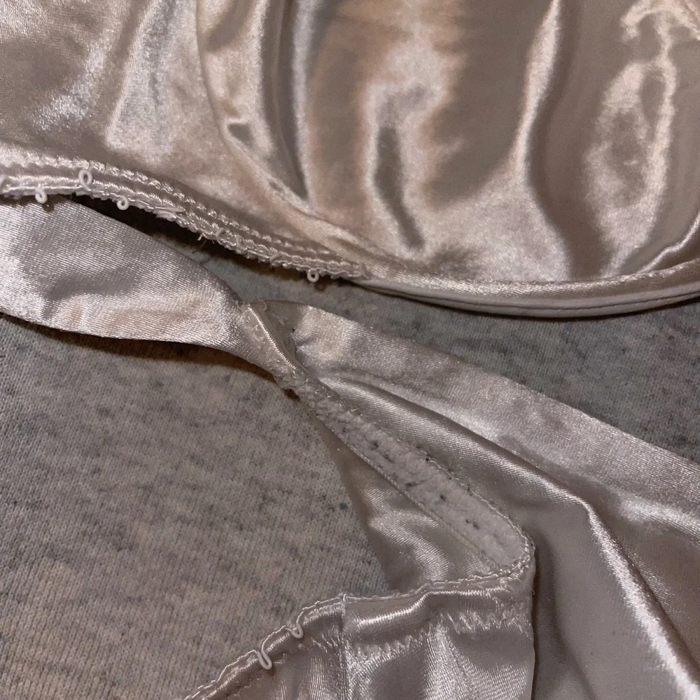 Second skin satin bra - Picture 4 of 5